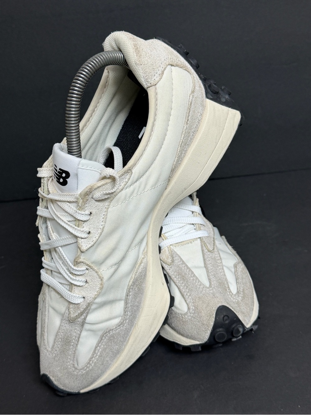 New Balance 327 Sea Salt Black Womens Sneakers WS327FE Size 8.5 Men 7 Low Top - Picture 2 of 11